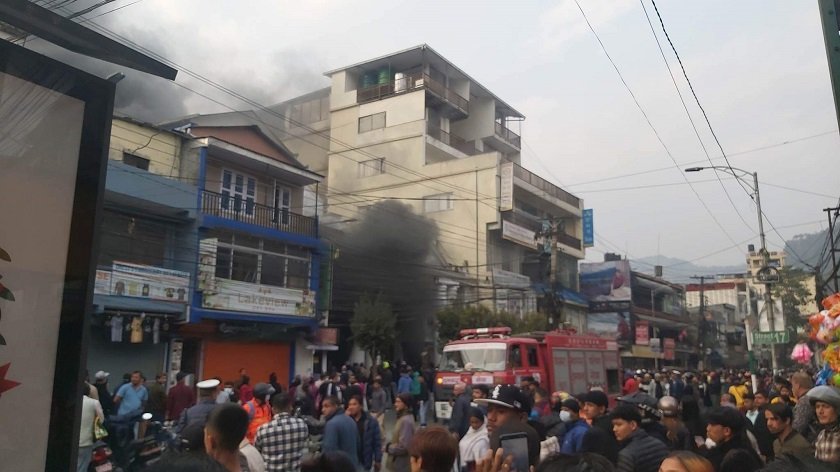 पोखरा लेकसाइडको सेलवेज टावरमा आगलागी