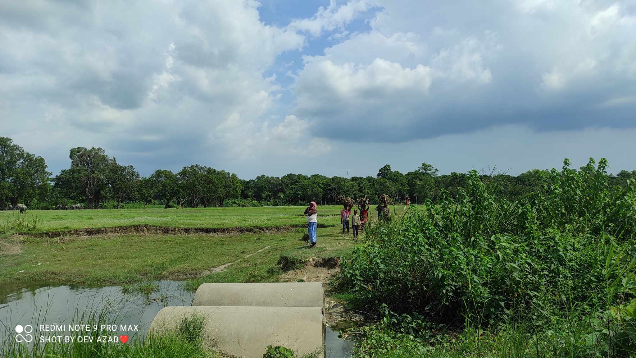 अन्धकारमा रुमलिएका बस्ती सुस्ता ।।।