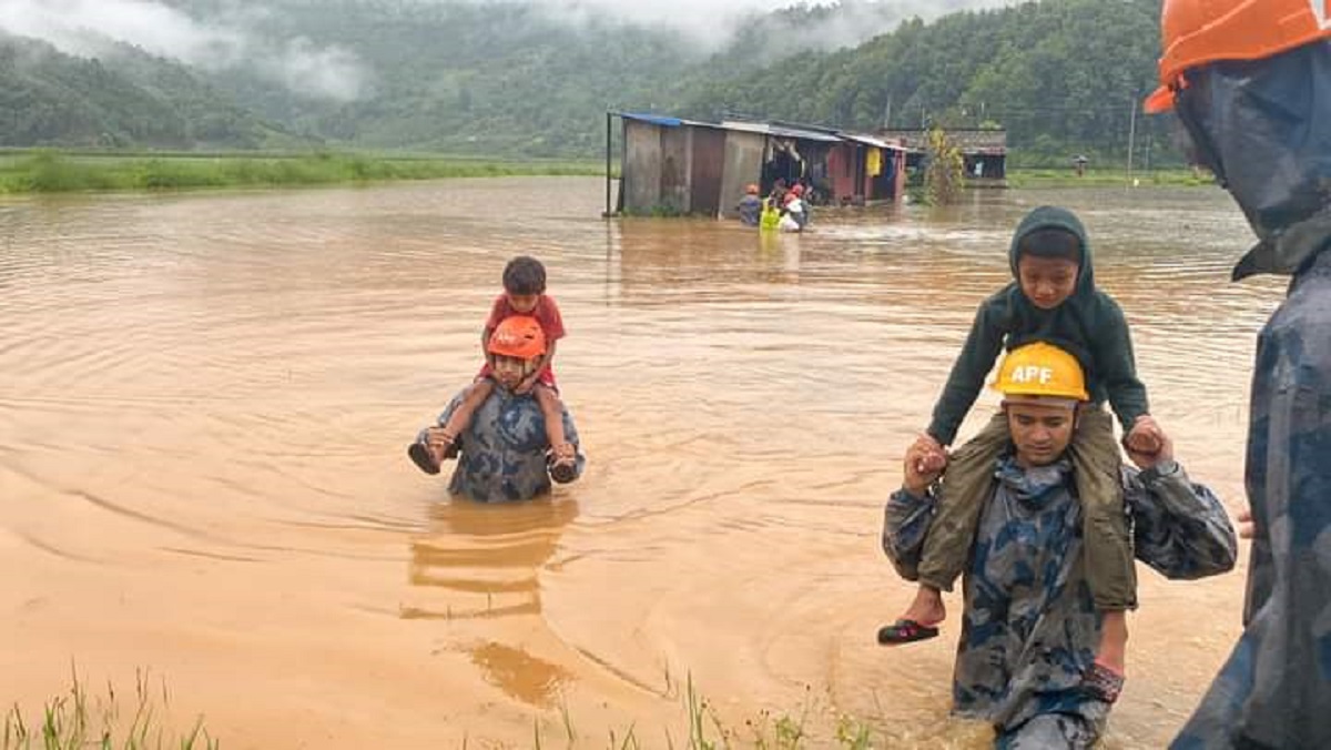 डुबानमा फसेका एकै परिवारका चार जनाको उद्धार