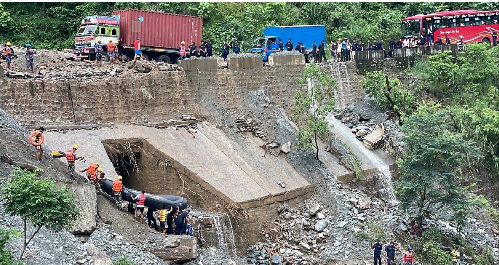 प्रशासनले सार्वजनिक गर्‍यो त्रिशूलीमा खसेका बसका यात्रुको विवरण