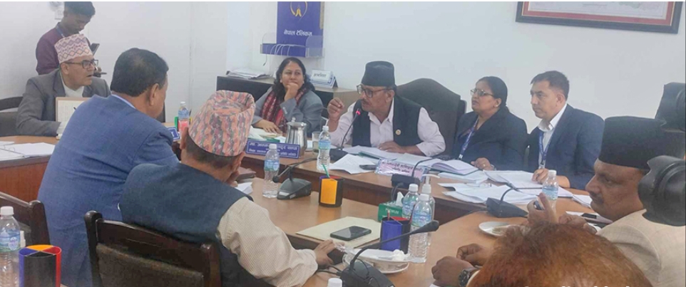 माध्यमिक तहसम्मको जिम्मा स्थानीय तहलाई छाड्ने कि खोस्नेमा छलफल