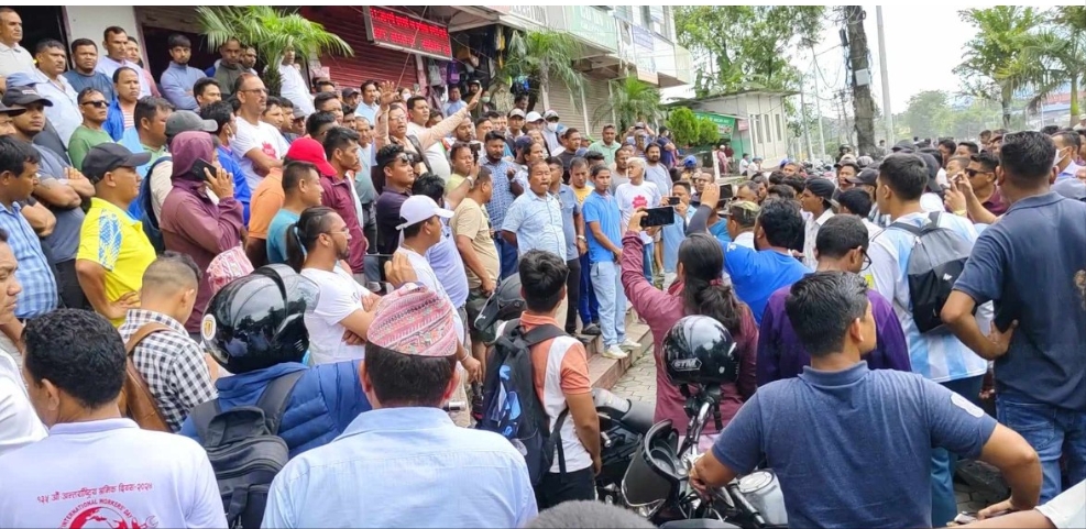 गण्डकीमा यातायात बन्द फिर्ता लिए व्यवसायीले