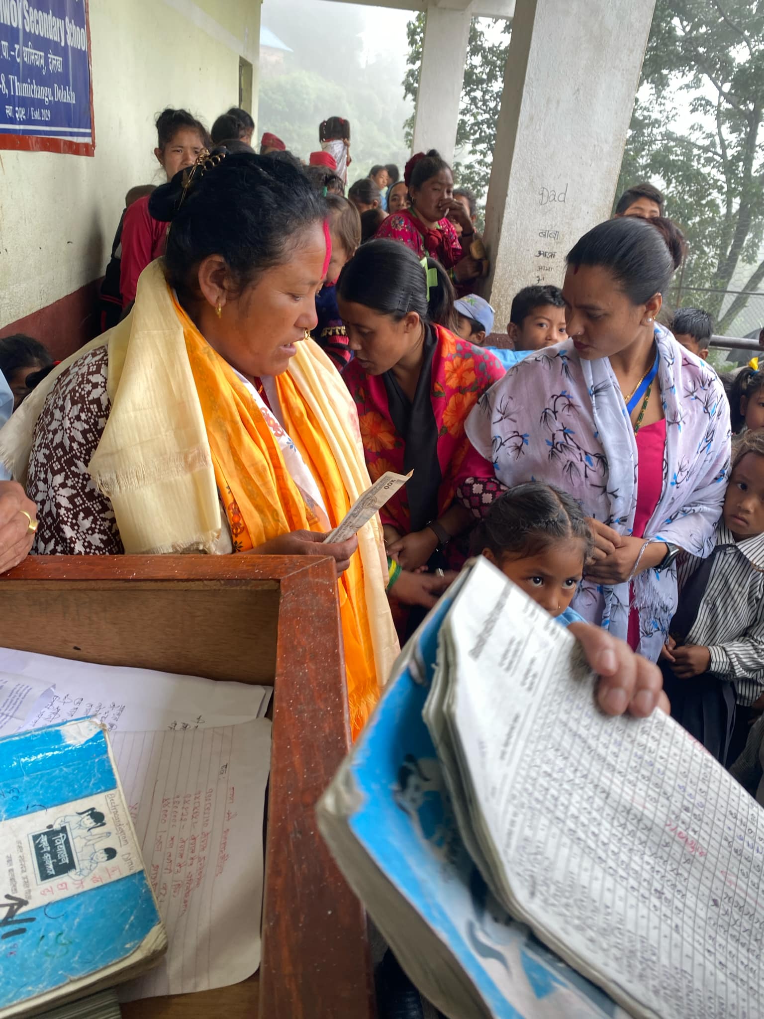 कालिञ्चोक मावि, विगु ८ थामीचागुकाे शिक्षक अभिभावक संघको अध्यक्षमा सरिता थामी चयन हुनु भएको छ। साथै, उक्त कार्यक्रमको अवसरमा छात्रवृत्ति वितरण पनि गरिएको छ।