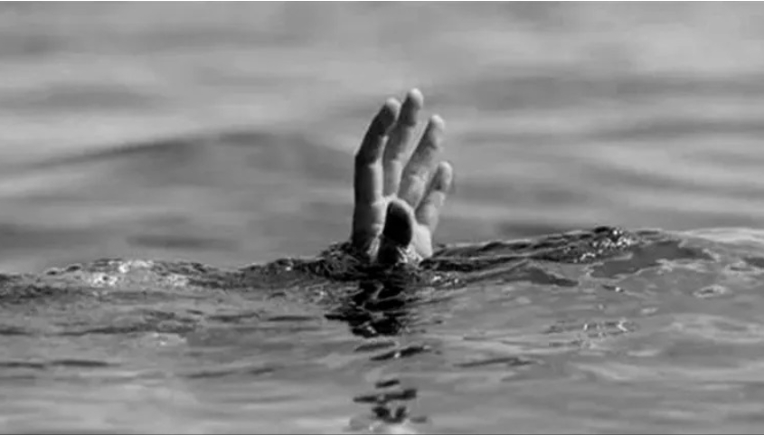 नुहाउन गएका दुई बालिकाको खोलामा डुबेर मृत्यु