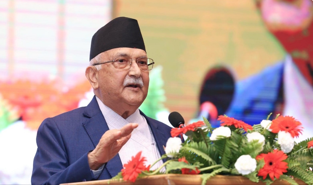 सुमना श्रेष्ठलाई लक्षित गर्दै ओलीले भने- शिक्षकमाथि दमन गर्न मिल्दैन