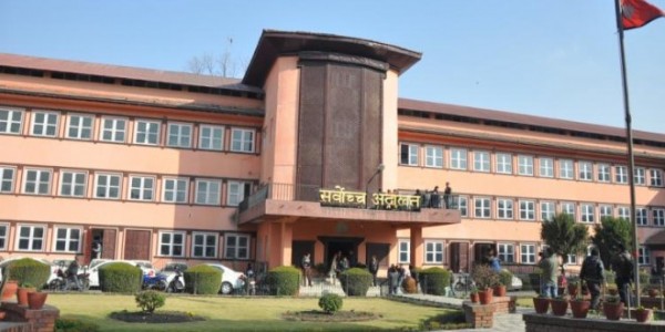 गिटी र बालुवा उत्खनन, बिक्री तथा व्यवस्थापनका लागि आवश्यक कानुन बनाउन सरकारका नाममा निर्देशनात्मक आदेश गरेको छ ।