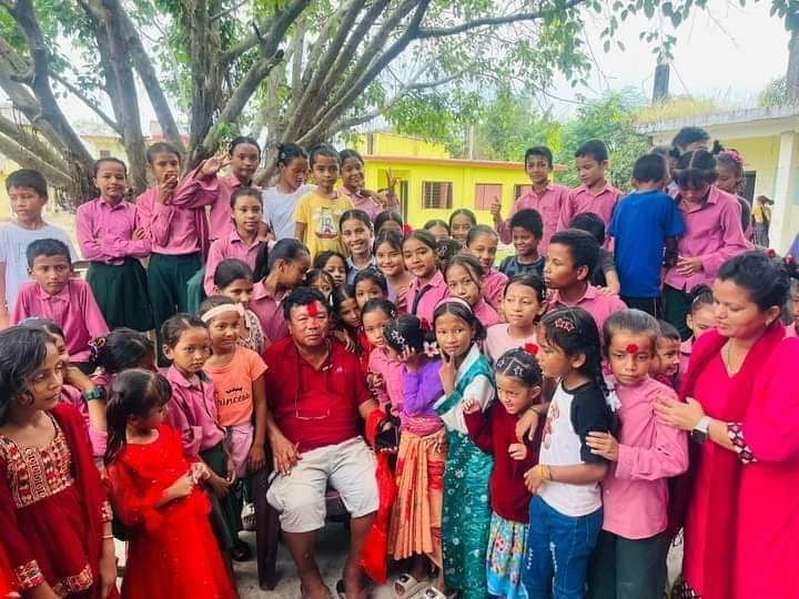 डाक्टर महाबिर पुनको पर्सा ठोरी गाउँपालिकामा विशेष भ्रमण
