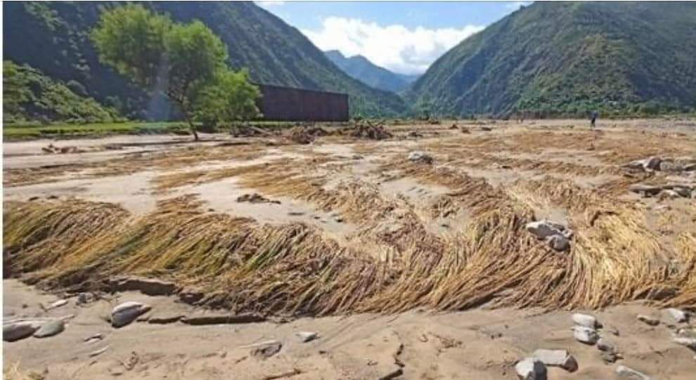 बाढीले सिन्धुलीको सुनकोशी गाउँपालिका–१ नेपालथोकका सुन्दर फाँट बगरमा परिणत