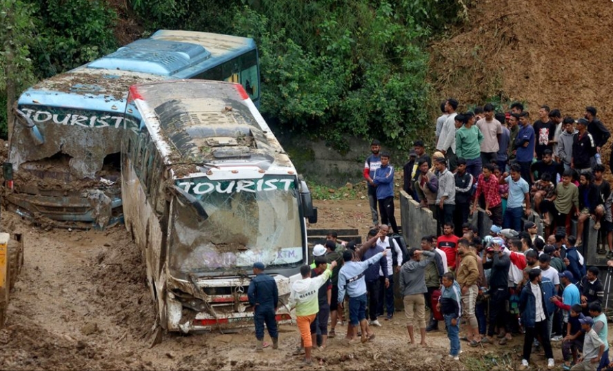 पृथ्वी राजमार्ग (नागढुंगा सडक) पुन: दुई घण्टाका लागि बन्द