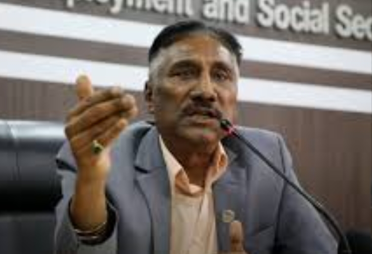 घरेलु श्रमिक र भिजिट भिसामा गएकालाई विदेशबाटै श्रम स्वीकृति