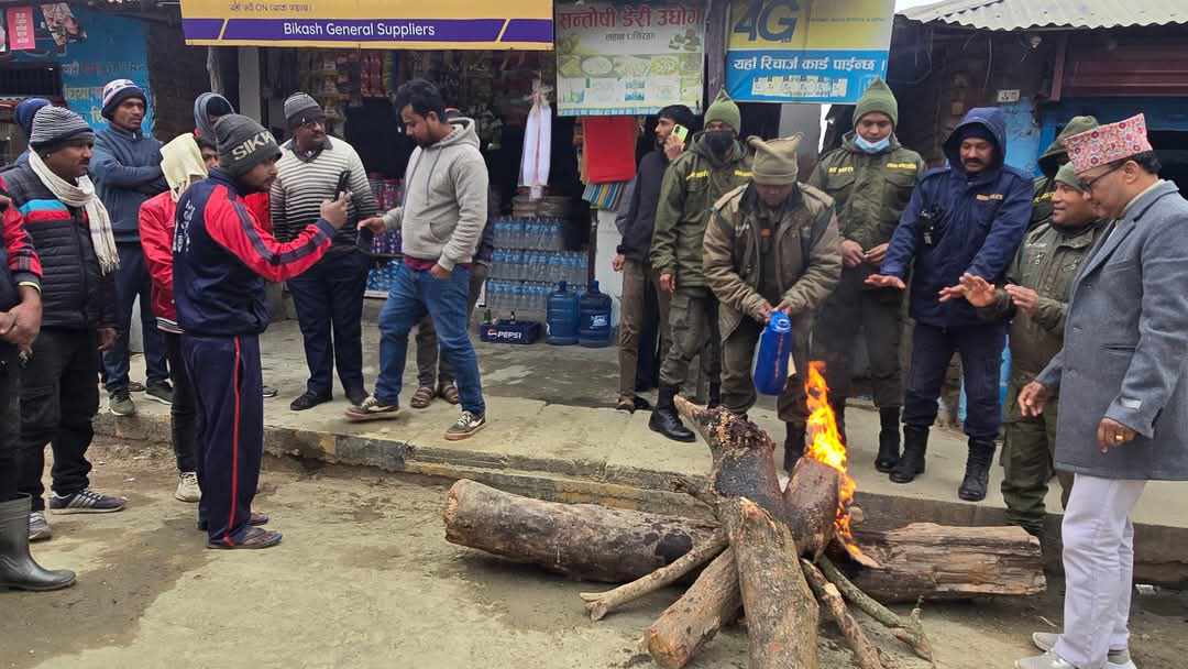 बदलाव मौसमसँगै लहानमा चिस्यान, मेयर चौधरीद्वारा दाउरा वितरण जारी ।।।