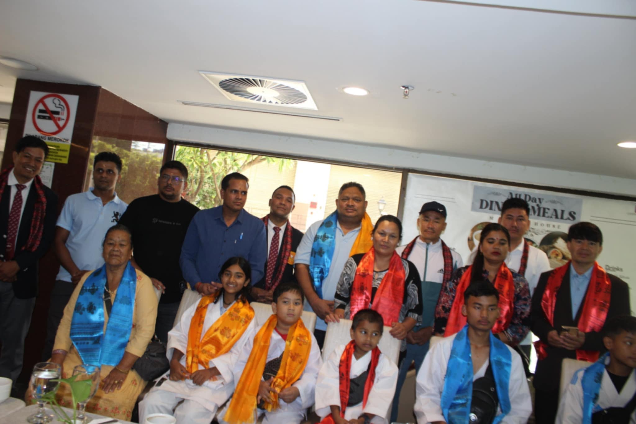 “अन्तर्राष्ट्रिय कराते प्रतियोगितामा पदक विजेता नेपाली खेलाडीहरूलाई NRNA मलेसियाद्वारा नगदसहित सम्मान”
