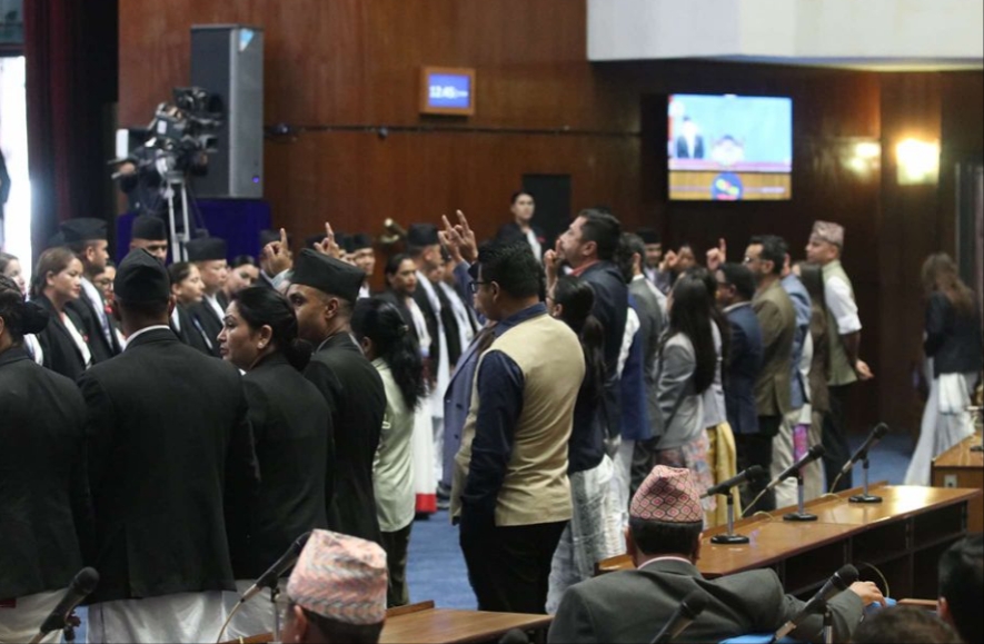संसदमा रास्वपाको अवरोधबीच विनियोजन विधेयकमा छलफल सुरु