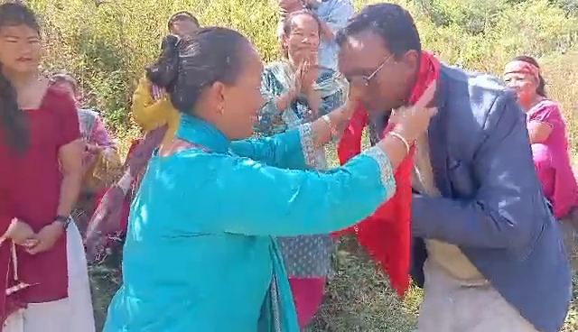 दुर्गम बेतहामा थाङ्मीचागु डटकमको प्रधान सम्पादक पत्रकार बिनोद मण्डलको प्रत्यक्ष अवलोकन स्थानीयवासीको समस्यामाथि राज्यको ध्यानाकर्षणको माग ।।।