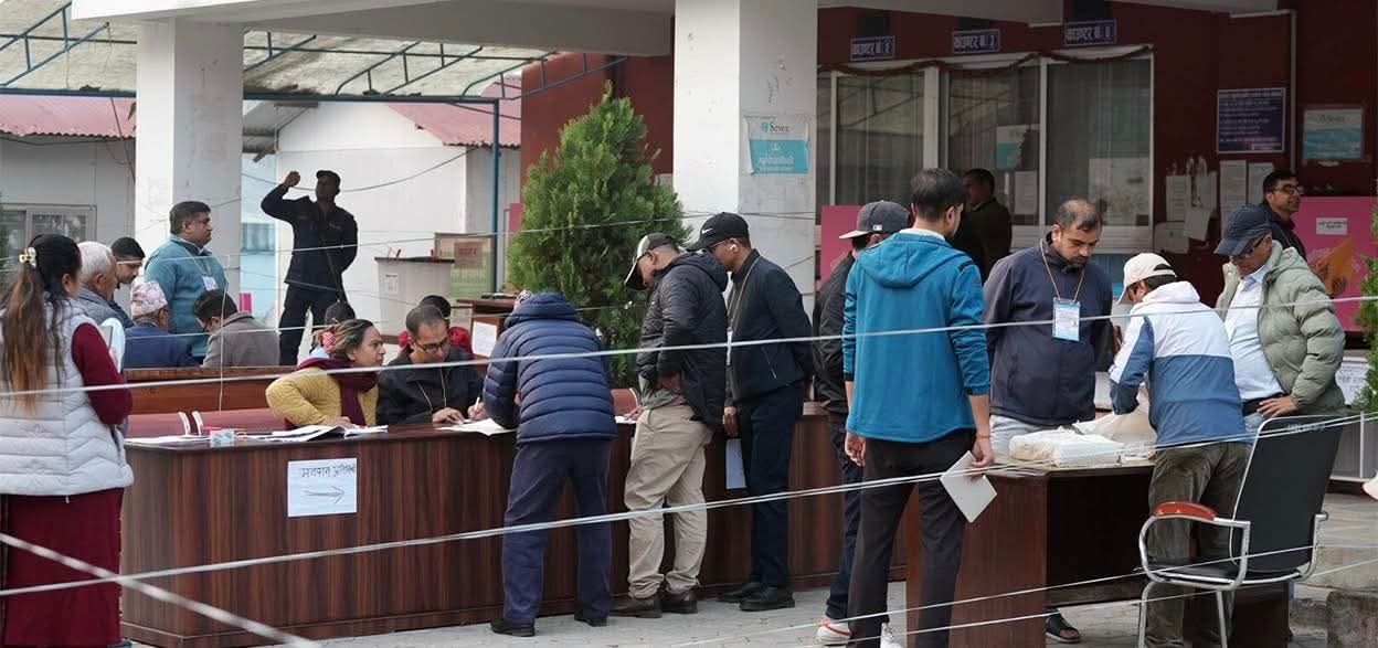 देशभर मतदान सुरु, बिहान ७ बजेदेखि ५ बजे सम्म चल्ने